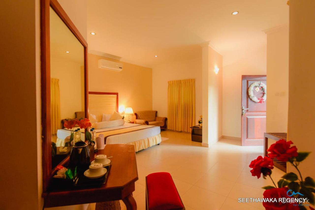 Seethawaka Regency Avissawella Exterior photo